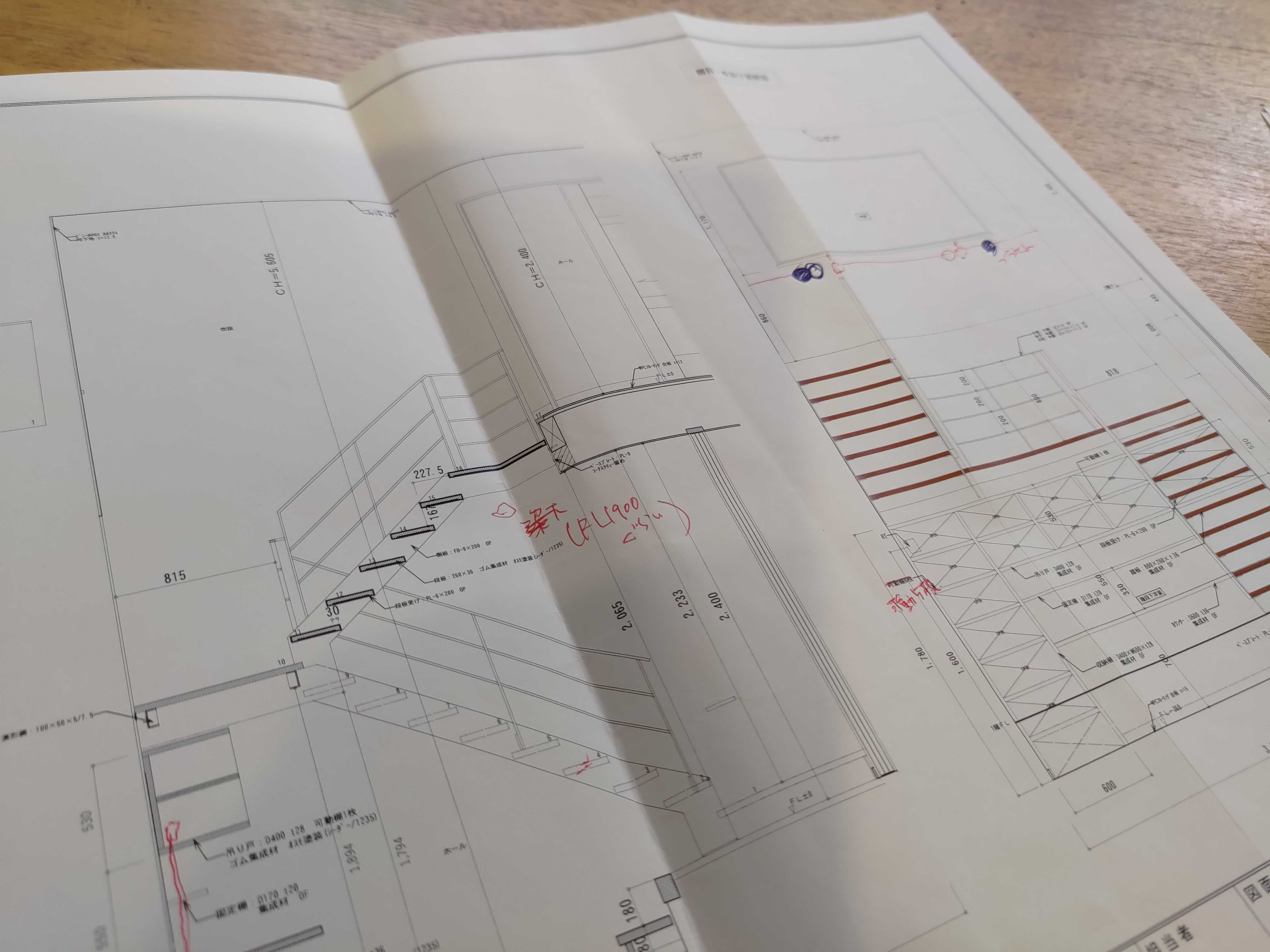 鉄骨階段作成中